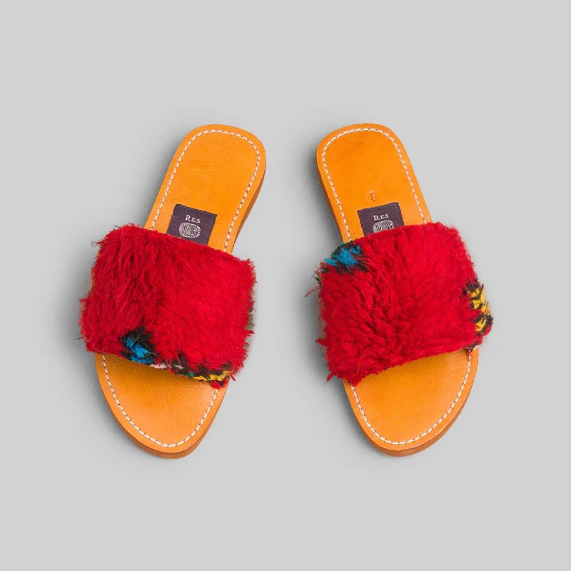 Breathable Design Rug Sandal Size 6