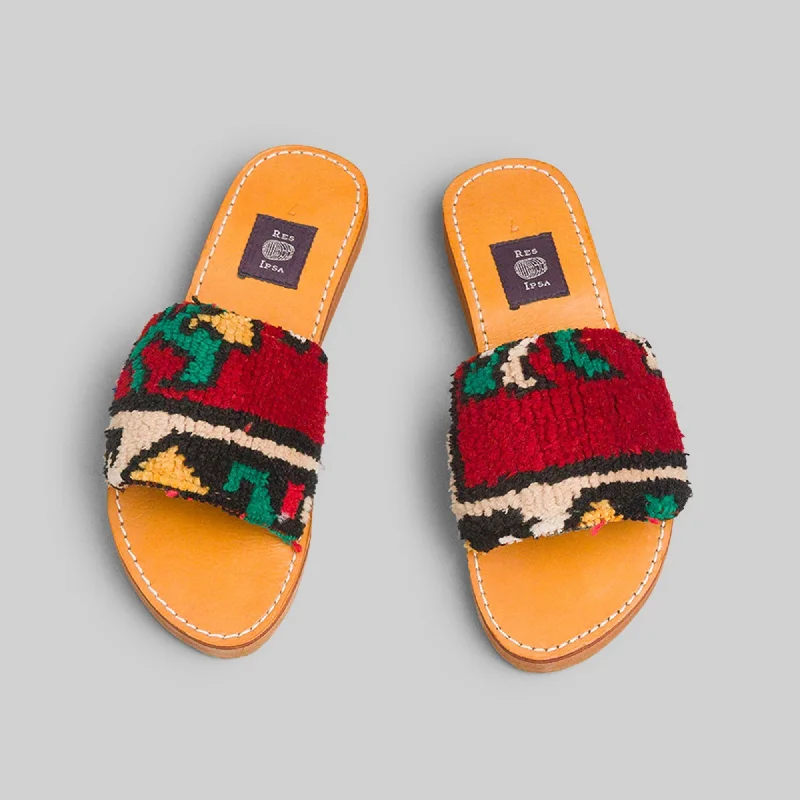 Minimal Classic Rug Sandal Size 7