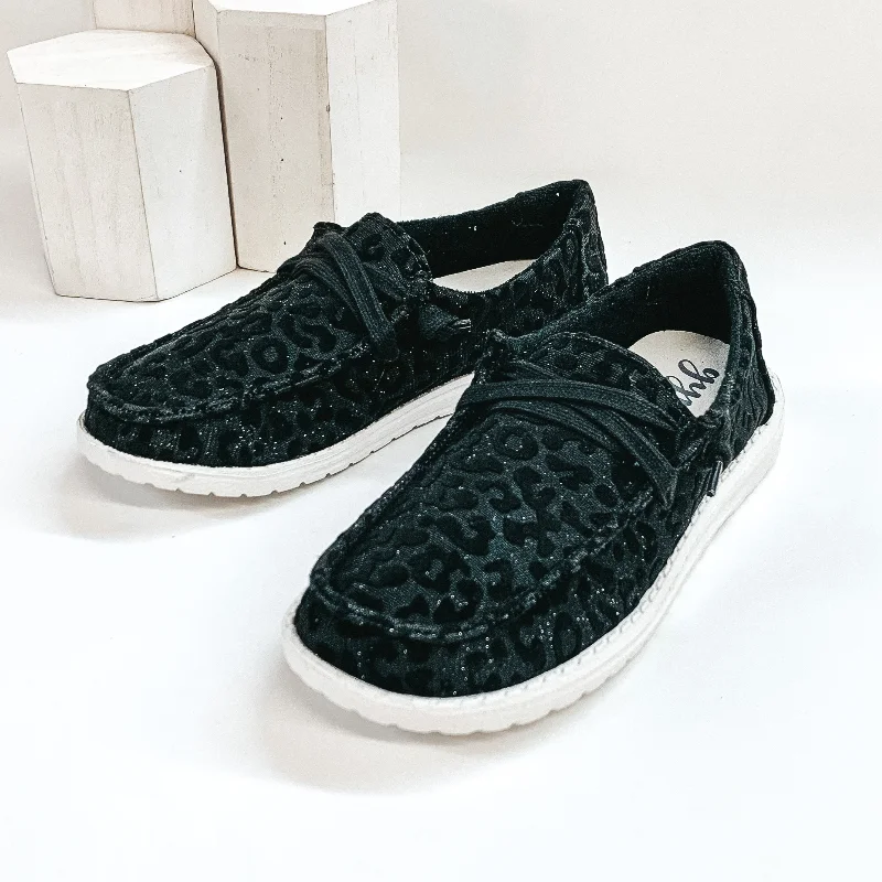 Sports Trend Last Chance Size 9 | Very G | Have To Run Leopard Print Slip On Loafers with Laces in Black Glitter | ONLY 1 LEFT! Sports Trend Last Chance Size 9 | Very G | Have To Run Leopard Print Slip On Loafers with Laces in Black Glitter | ONLY 1 LEFT!