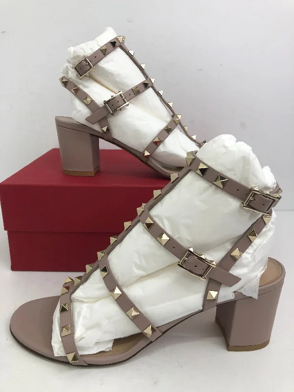 Comfortable Fashion Valentino Garavani Women's Nude Leather Sandal Size 36.5, 39 & 39.5