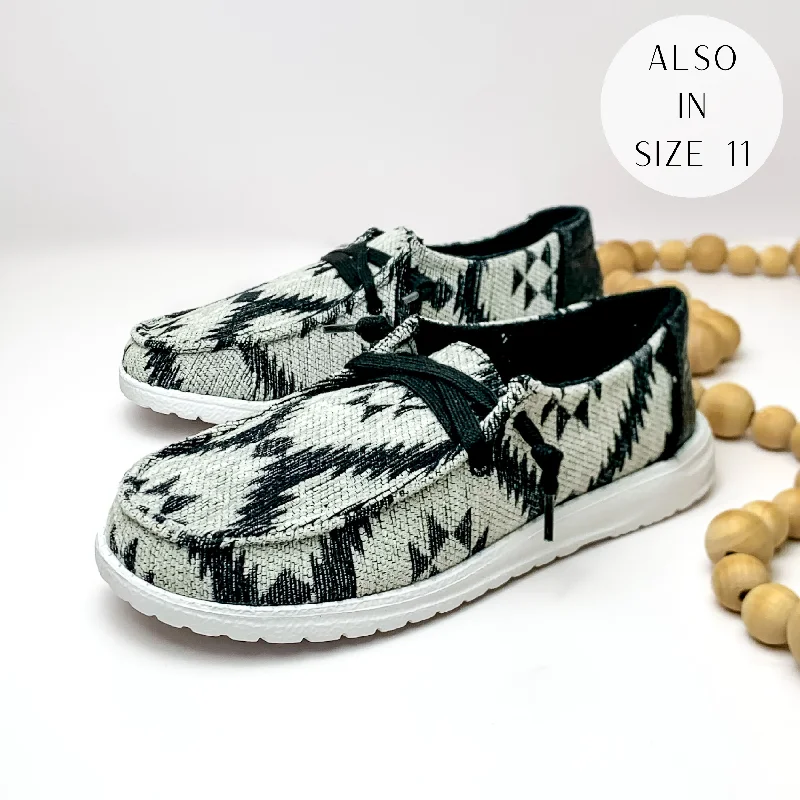 Integrated Design Very G | Have To Run Leather Heel Slip On Loafers with Laces in Black