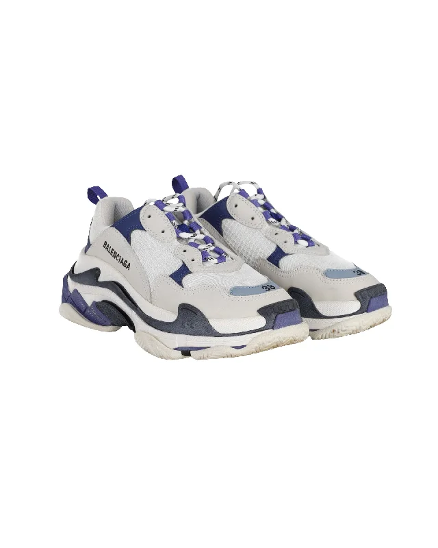 High-quality Styles Balenciaga Triple S Sneakers in Grey Polyurethane