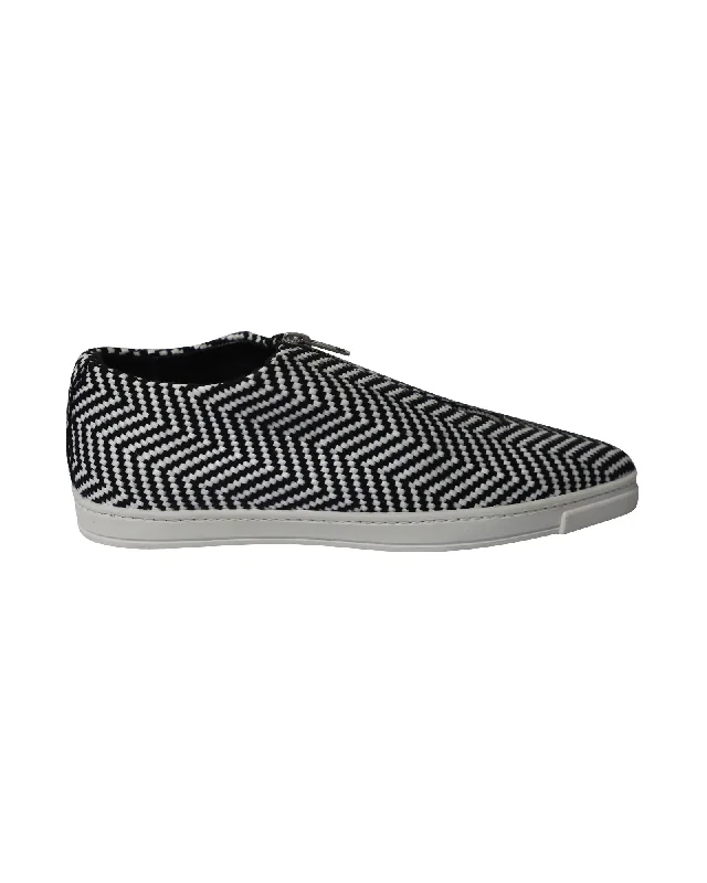 Fresh And Fashionable Stella McCartney Sligo Zigzag Zip-Front Sneakers in Black Canvas