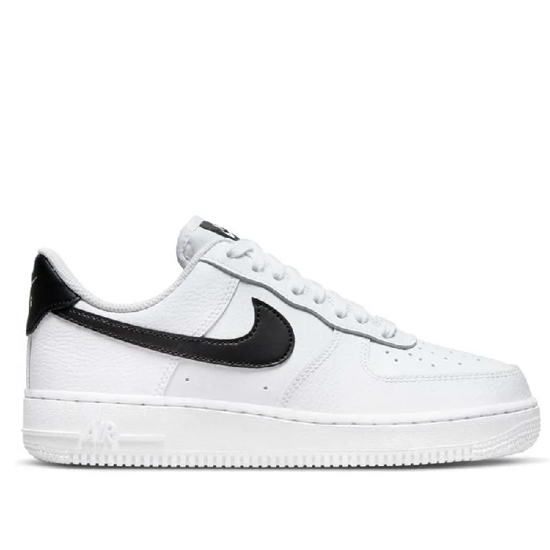 High-end Fashion Nike Women's Air Force 1 '07 Shoes