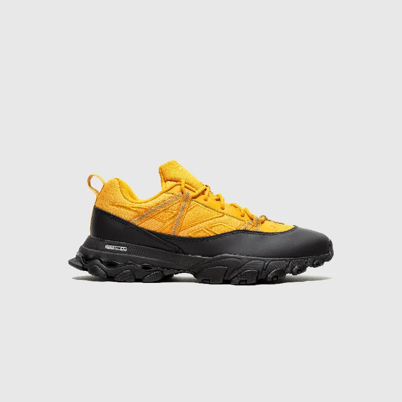Comfortable Wear DMX TRAIL SHADOW "BRIGHT OCHRE"