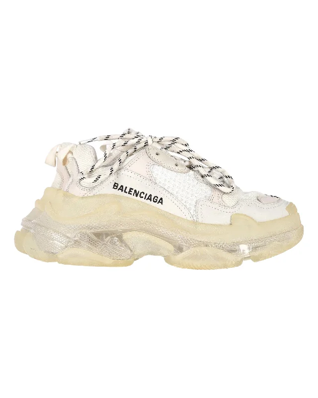 Elegant Wear Balenciaga Triple S Sneakers in White Polyester