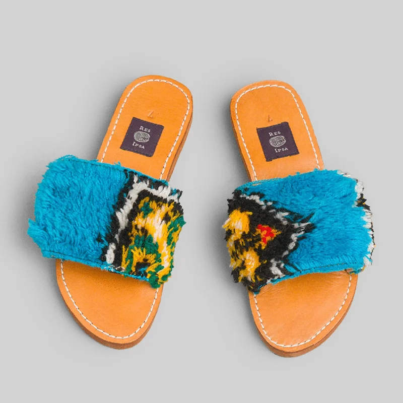 Retro Prints Rug Sandal Size 7