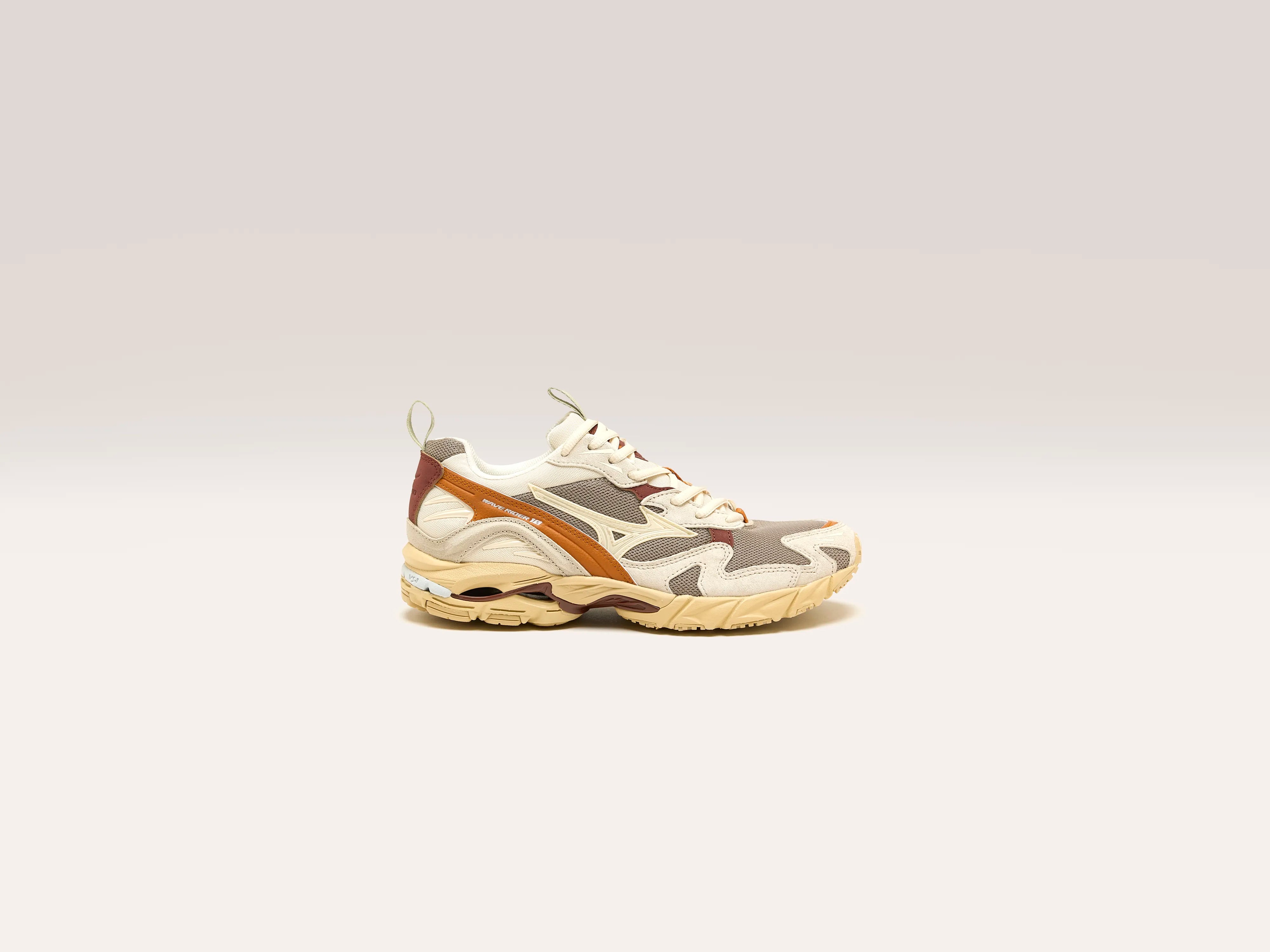 Fashion And Simplicity Wave Rider 10 Premium for Women (242 / W / PUMPKIN)