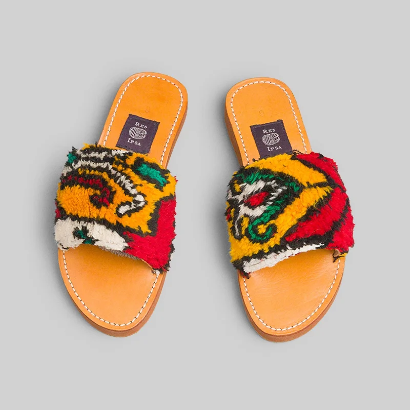 Comfortable Wear Rug Sandal Size 6