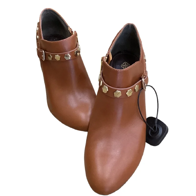 Fashion Selection Brown Shoes Heels Block Isola, Size 8.5