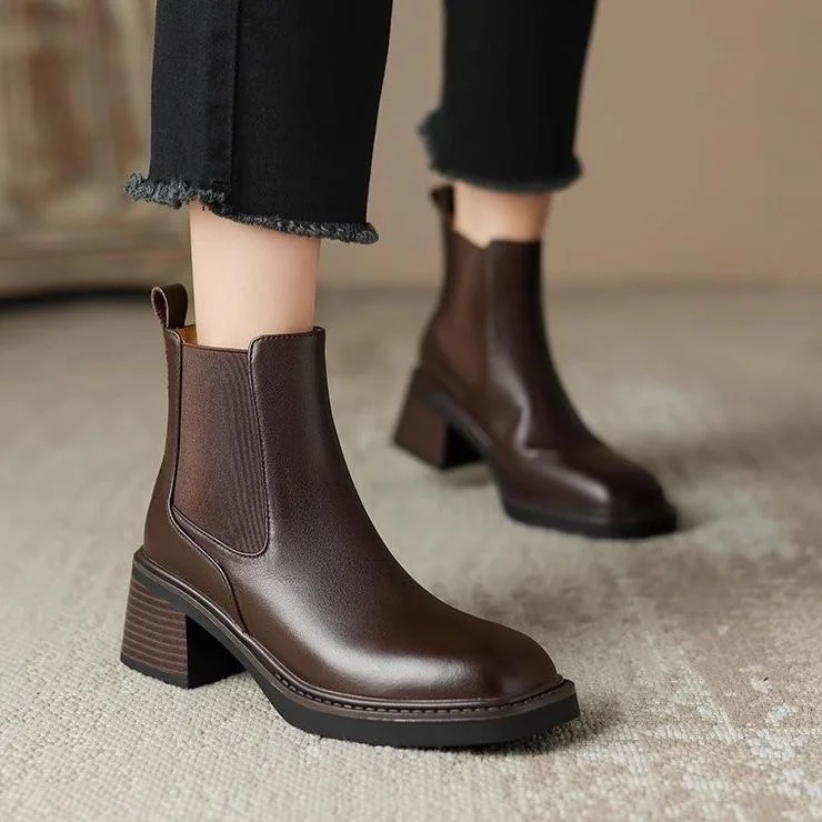 Perfect Tailoring Women's Square Toe Chunky Heel Chelsea Boots