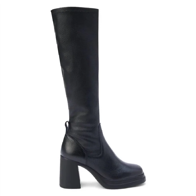 Classic Style Delaney Boot In Black