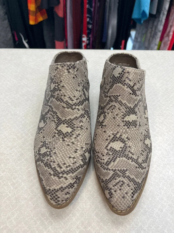 Fashionable Prints Snakeskin Print Shoes Heels Block Sugar, Size 9