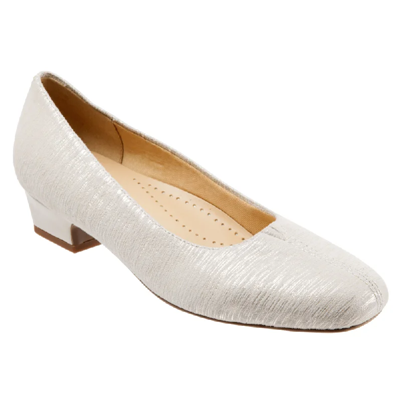 Comfortable Series Trotters Doris Off White Leather Pump (Women's)