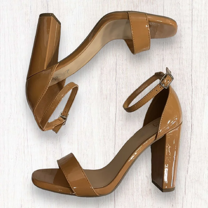 Design Trend Tan Shoes Heels Block Clothes Mentor, Size 8