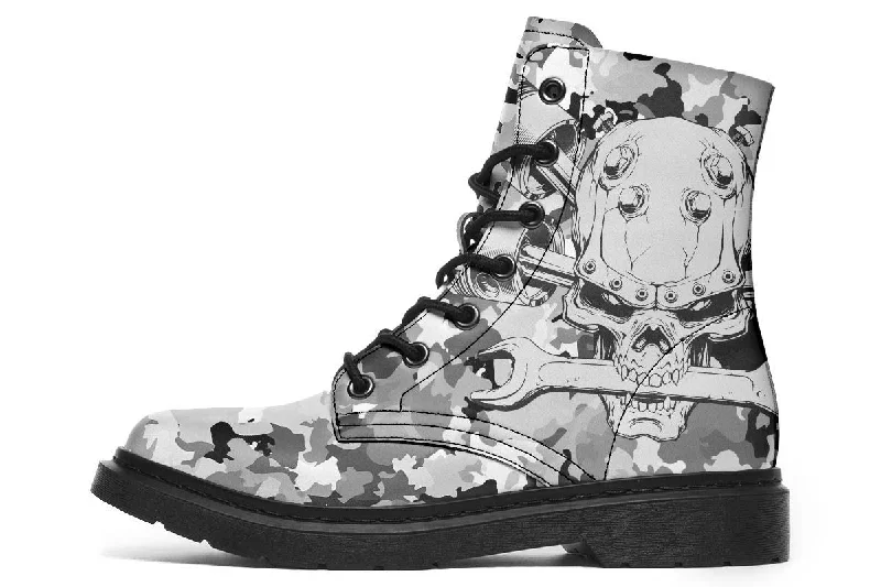 Editorial Design Skull Mechanic White Camo