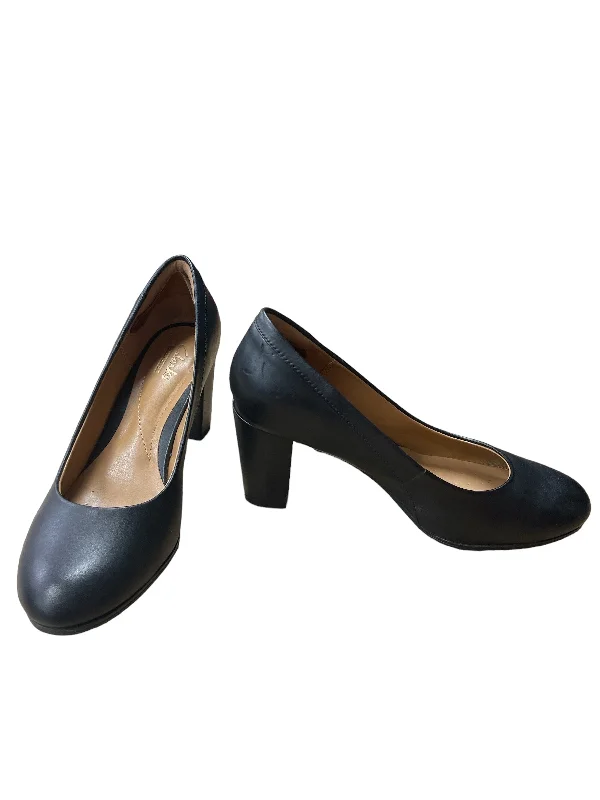 Romantic Data Black Shoes Heels Block Clarks, Size 6.5