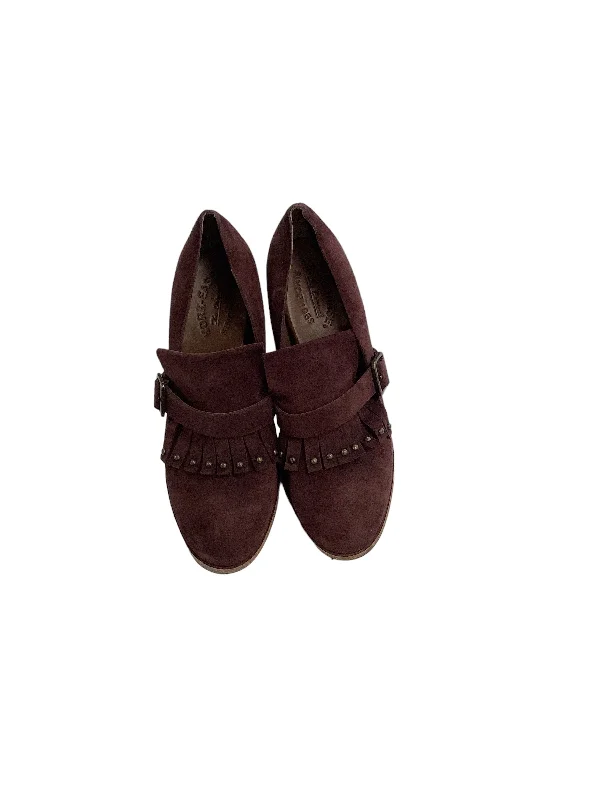 Fashionable Inner Wear Red Shoes Heels Block Kork Ease, Size 8