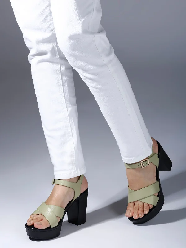 Perfect Tailoring Women Pista Criss Cross Platform Heels With Buckle Details