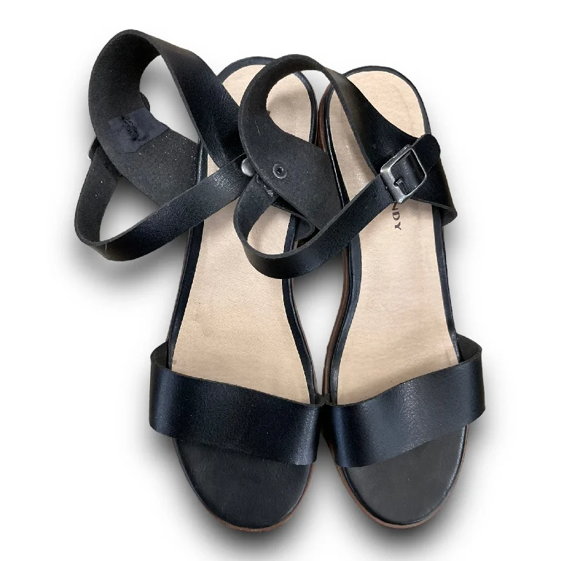 Tropical Style Black Shoes Heels Block Rock And Candy, Size 8