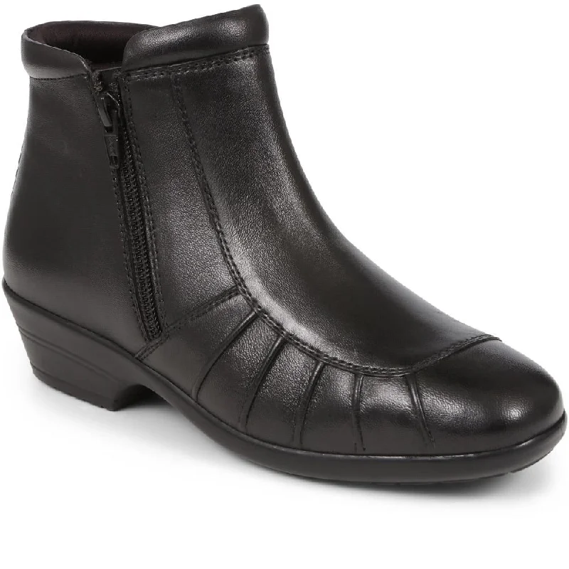 Exquisite Embroidery Lightweight Leather Ankle Boots - KF38012 / 324 468