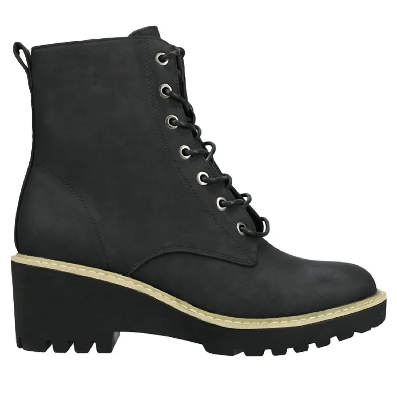 Must-have For Fashion Lace Up Wedge Heel Boot In Black