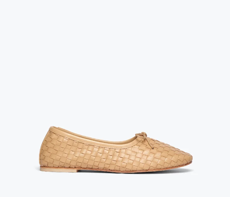 Dressing Tips ROMA ROUND TOE BALLET FLAT