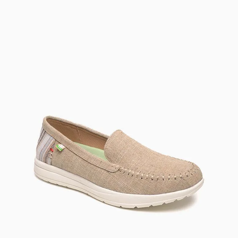 Quality Tailoring Women's Discover Canvas Moc in Natural CLOSEOUTS