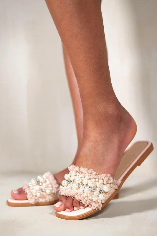 Sports Fashion MILANI PEARL AND DIAMANTE EMBELLISHED FLAT SLIDER SANDAL IN BLUSH PINK Sports Fashion MILANI PEARL AND DIAMANTE EMBELLISHED FLAT SLIDER SANDAL IN BLUSH PINK