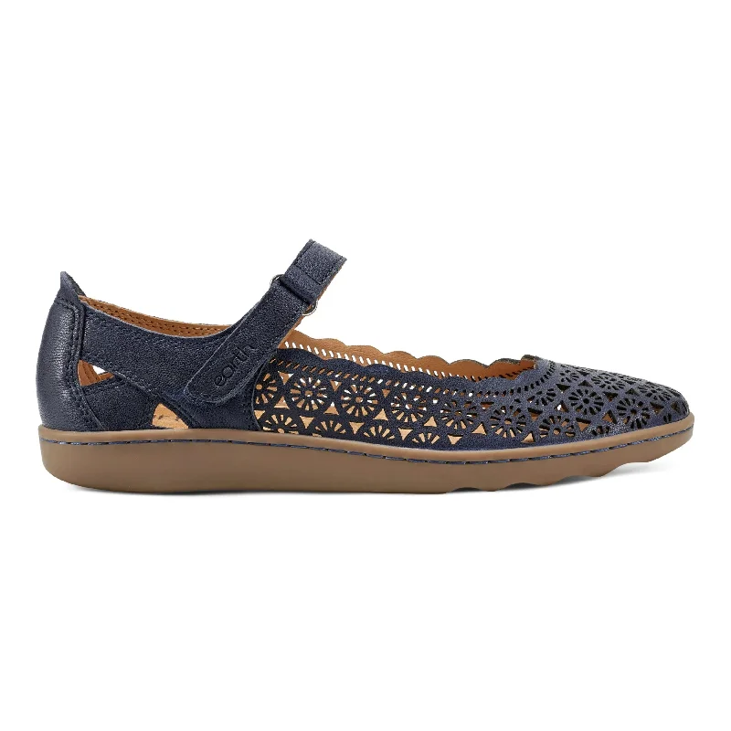 Simple Design Lady Perforated Slip-On Ballet Flat