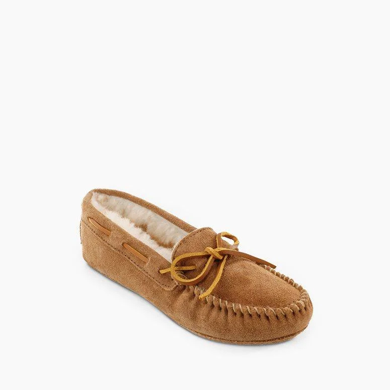 Romantic Data Men's Sheepskin Softsole Moccasin in Tan