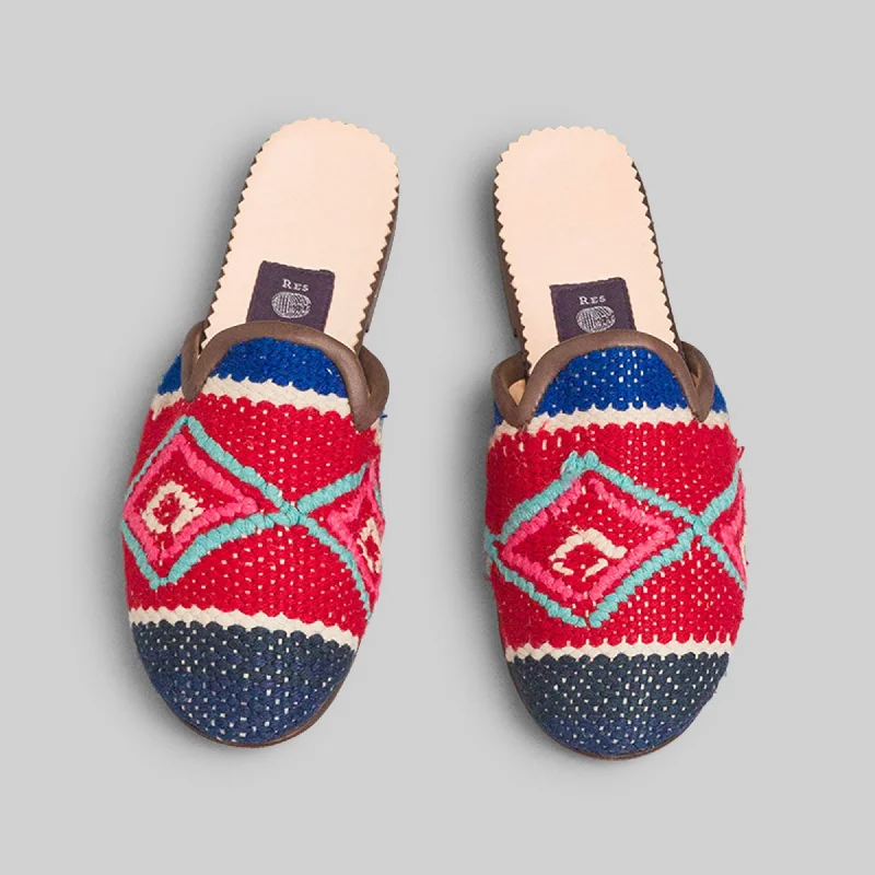 Trendy Items Women's Kilim Mule Size 6