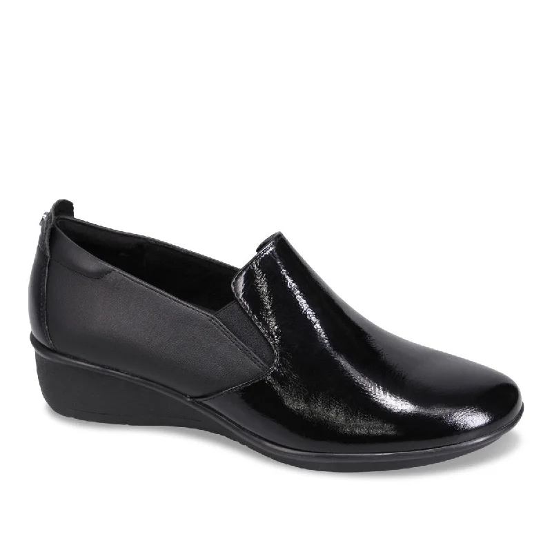 Embroidery Design Jamaica Loafer