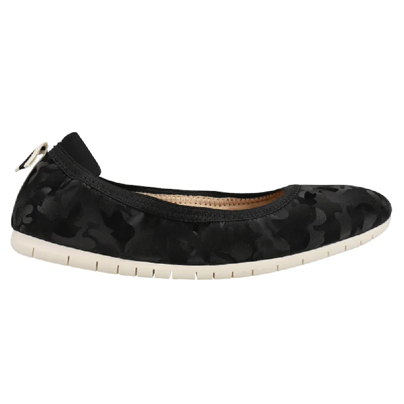 Fashion Expert Devoted Black Camo Slip-On Flats