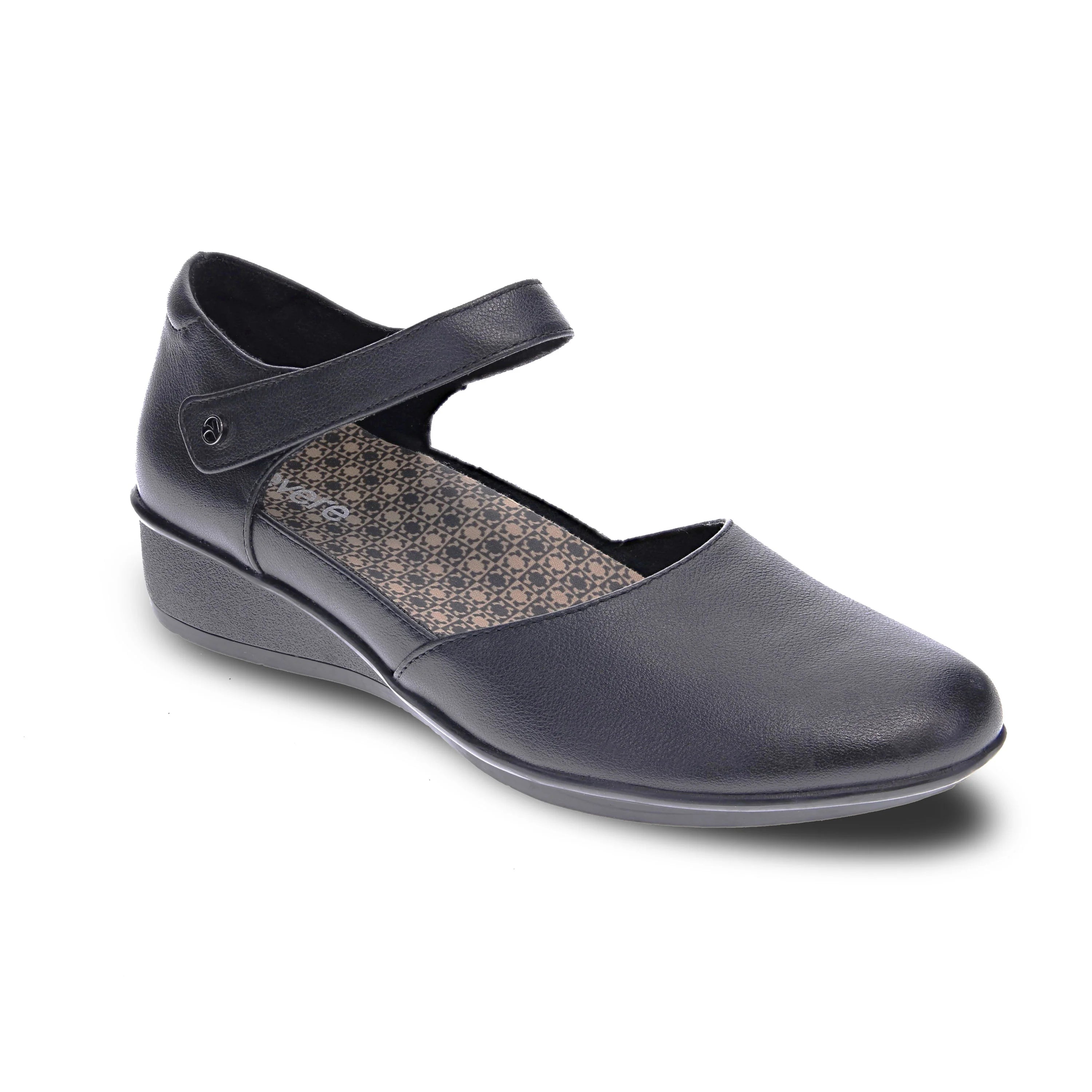 Celebrity Style Revere Women's Osaka Mary Jane Shoe - Black
