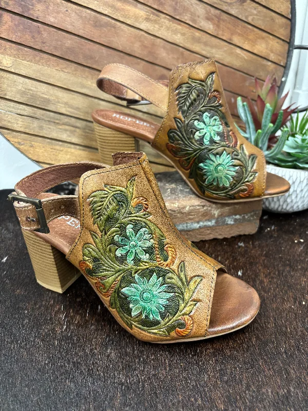 Cool Style Roper Women's Tan Floral Tooled Leather Open Toe Zip Mule Sandal 0946-3307