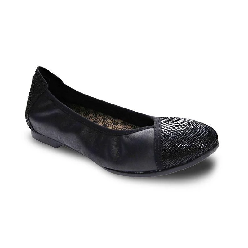 Goddess Outfit Revere Women's Nairobi Slip On Flat Shoe - Black Lizard