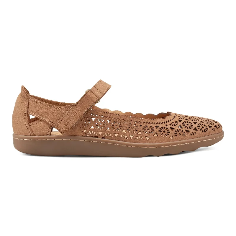 Comfortable Wear Lady Perforated Slip-On Ballet Flat
