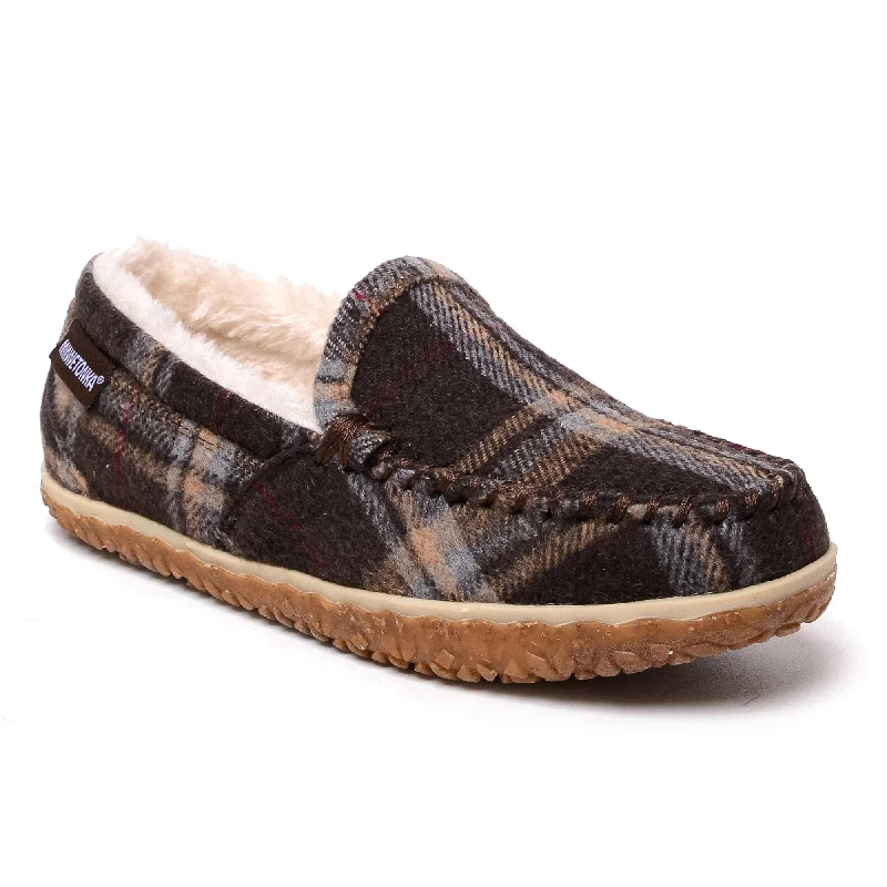 Comfortable Series Women's Tempe Hardsole Moccasin in Chocolate Plaid