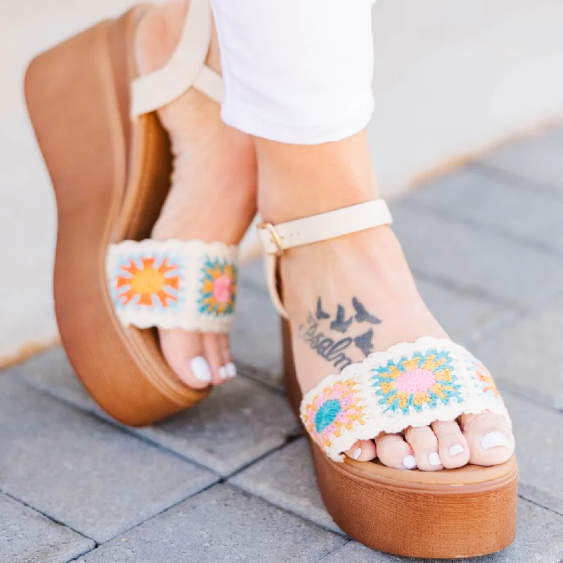 Energy Wear Crochet Away Wedges, Beige
